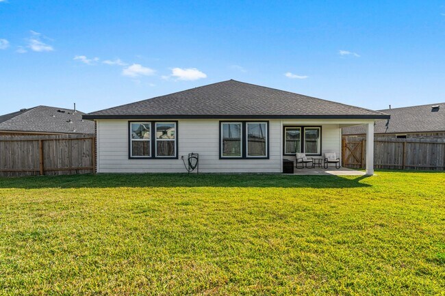 Building Photo - 1007 Cotswold Ct