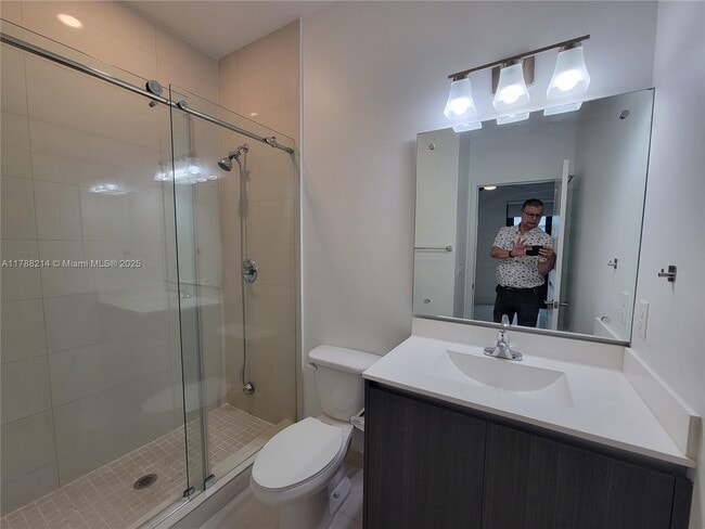Building Photo - 492 SW 91st Pl