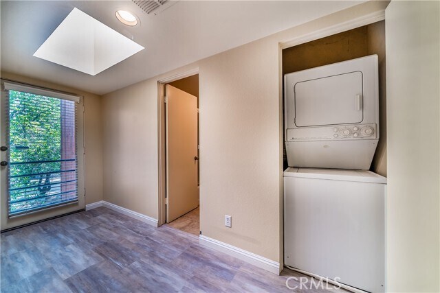 Building Photo - 13236 Valleyheart Dr
