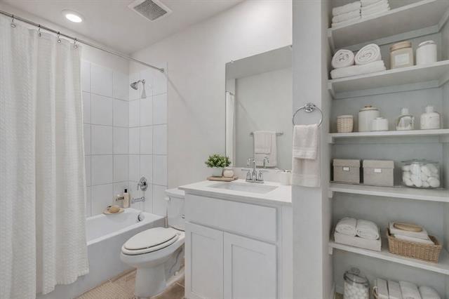 Building Photo - 1316 Rusted Rail Dr