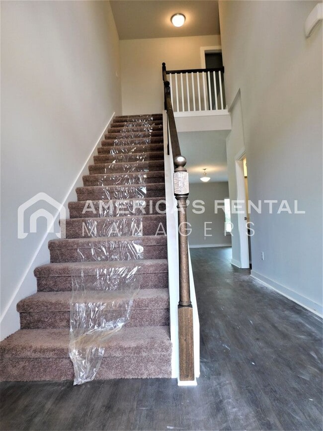 Building Photo - 7996 St.James Dr