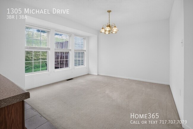 Building Photo - 1305 Michael Dr