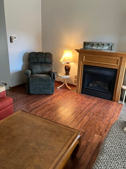 Building Photo - 43 Shasta Dr