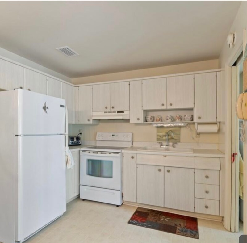 Building Photo - 411 Robalo Ct