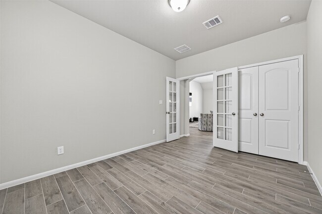 Building Photo - 11676 Whirlaway Dr