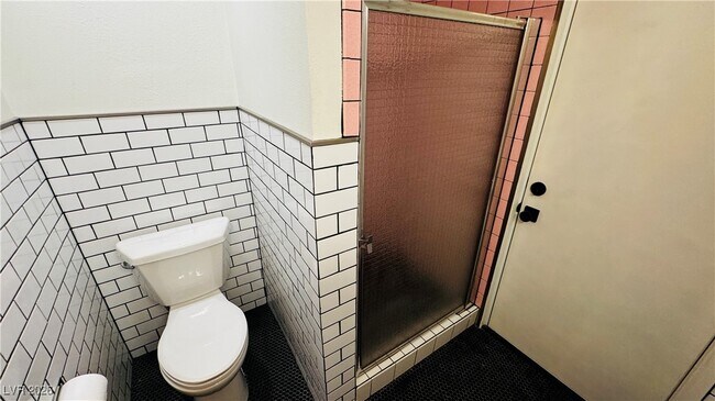 Building Photo - 2905 Mason Ave