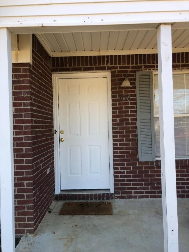 Building Photo - 106 Elm Tree Ln