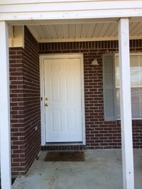 Building Photo - 106 Elm Tree Ln