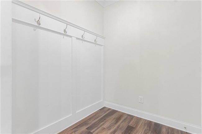 Building Photo - 282 Brant Cir