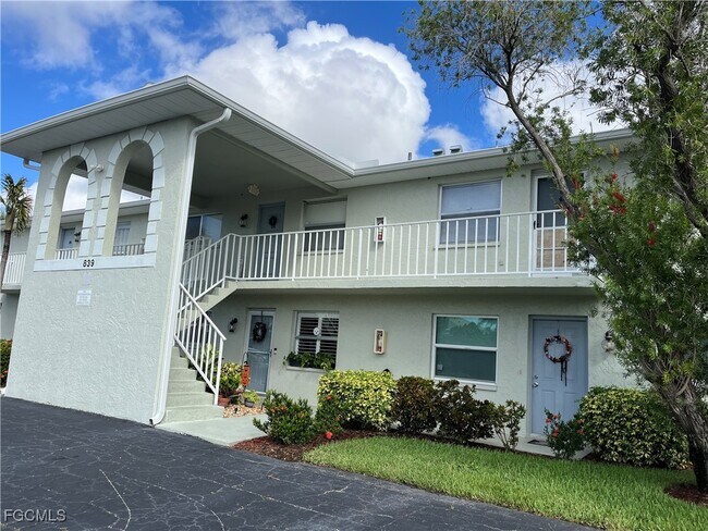 Building Photo - 839 SW 48th Terrace