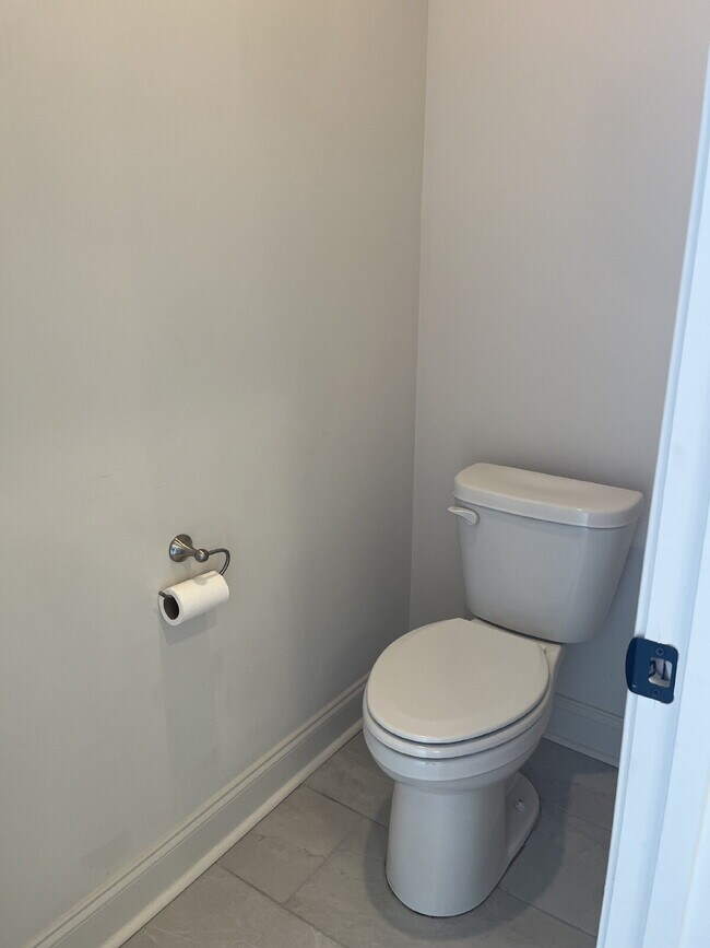 Building Photo - "Spacious 4-Bedroom Retreat with 3.5 Baths in Charming Mt. Juliet!"