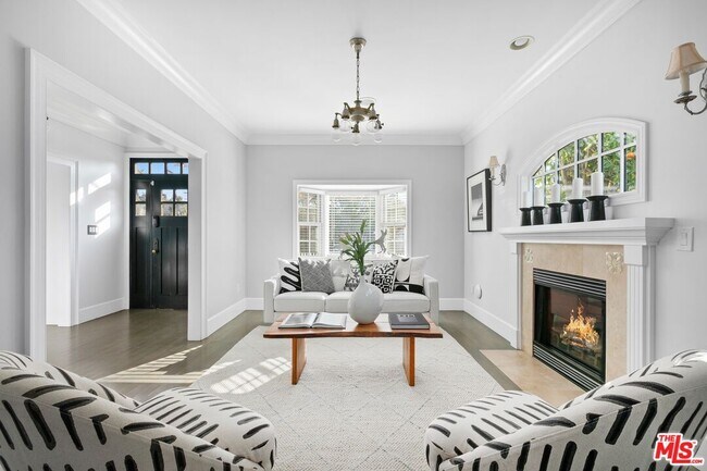 Building Photo - 11217 Kling St