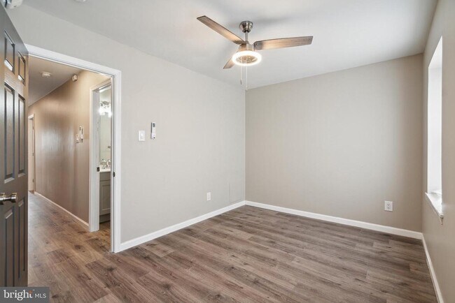 Building Photo - 655 N 33rd St