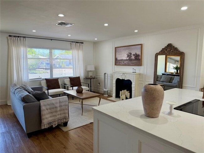 Building Photo - 3157 Novus St