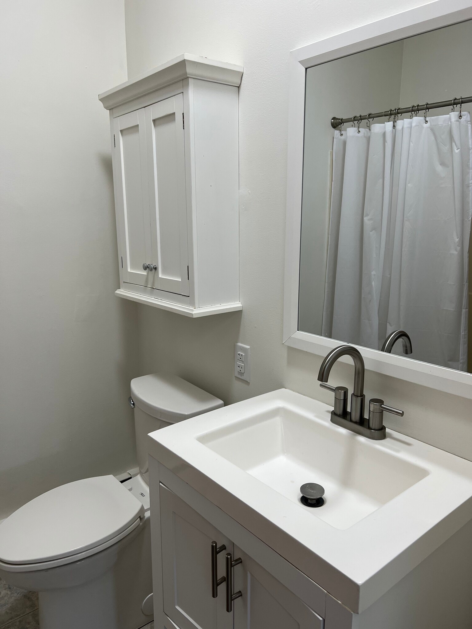 bathroom - 431 N Cayuga St