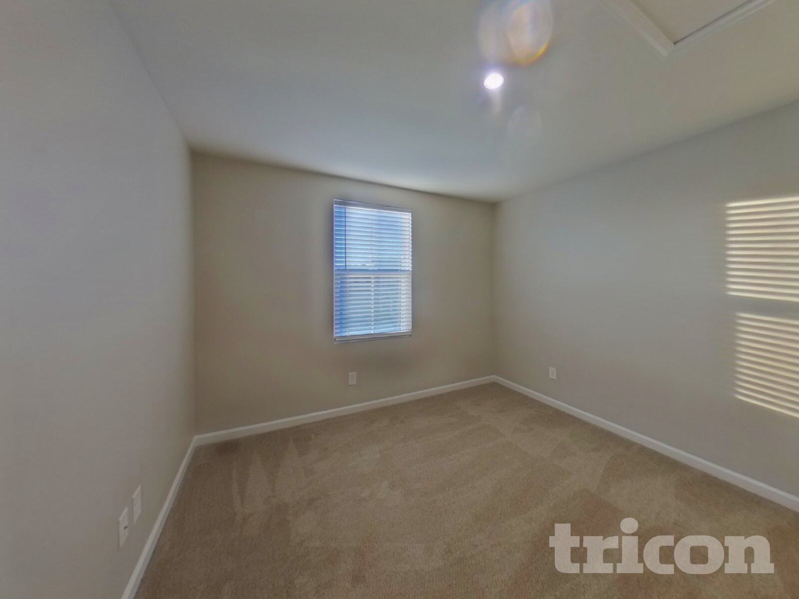 Building Photo - 467 Hobson Wy