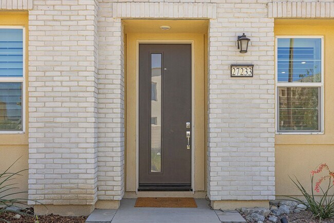 Building Photo - 27233 W Red Willow Ct