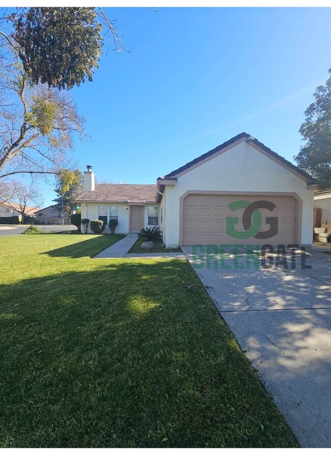 Building Photo - Beautiful Modesto 3 BEDROOM 2 BATH CORNER ...