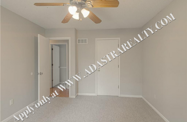 Building Photo - Beautiful, Clean, and Bright 3Bed 2 Bath H...