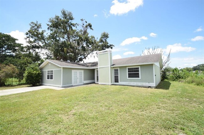 Building Photo - 1204 Honeytree Ln W