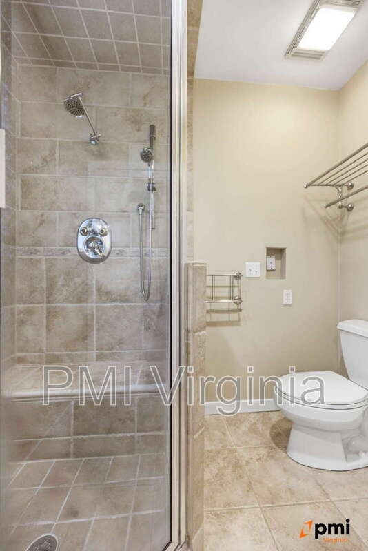 Building Photo - 1128 Kempsville Rd