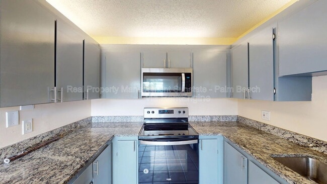 Building Photo - 1921 N Congress Ave