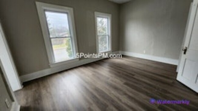 Building Photo - 9804 Miles Ave