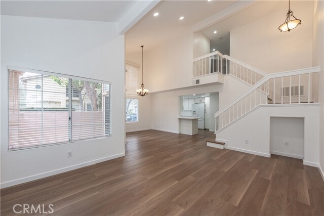 Building Photo - 46 Nightingale Dr