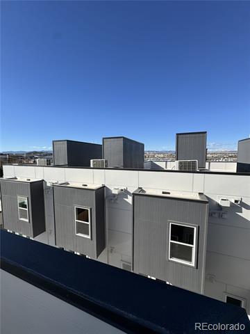 Building Photo - 2660 S Delaware St