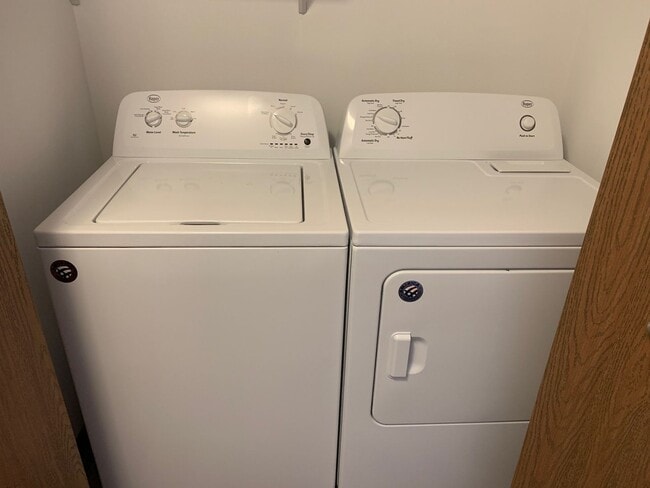 Building Photo - $500 off at Lipton Apartments – Your New H...