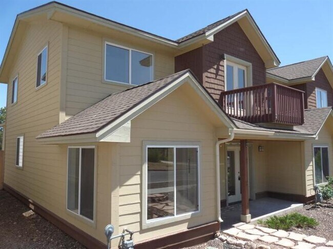 Building Photo - 1511 E Payton Wy