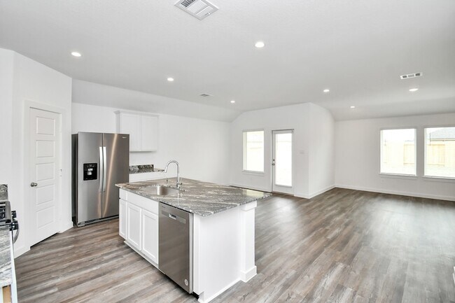 Building Photo - 1123 Briscoe Ct