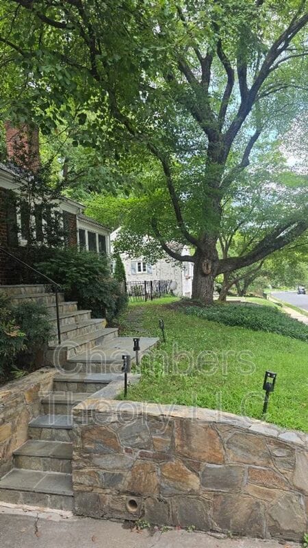 Building Photo - 3635 Vacation Ln