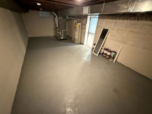 Building Photo - 381 Kerby Rd