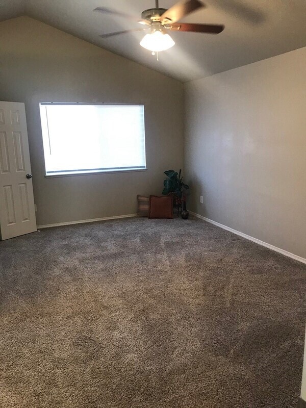 Building Photo - 716 Harvest Field Way