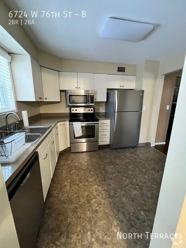 Building Photo - Modern 2BR/2BA Apartment in Overland Park ...