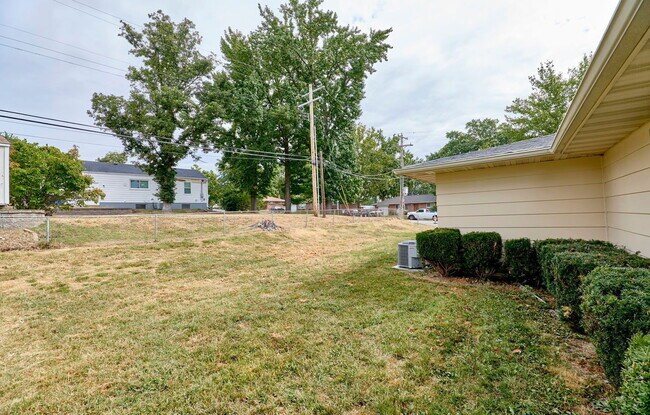 Building Photo - 11003 Fawnhaven Dr