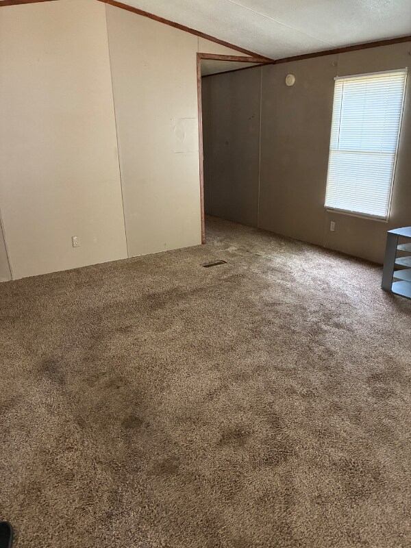 Building Photo - 2710 N Farm Rd 137