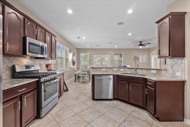 Building Photo - 2875 Torano Cir