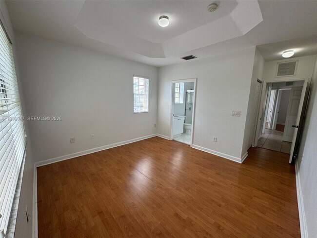 Building Photo - 1690 NE 33rd Ave