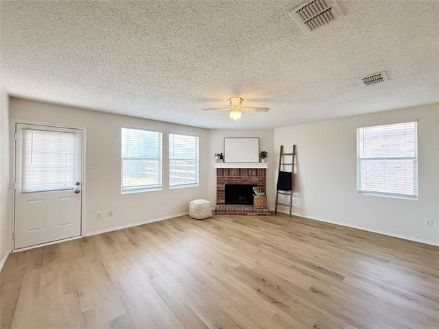 Building Photo - 1113 Annie Oakley Dr