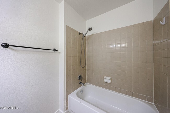 Building Photo - 5013 W Evans Dr