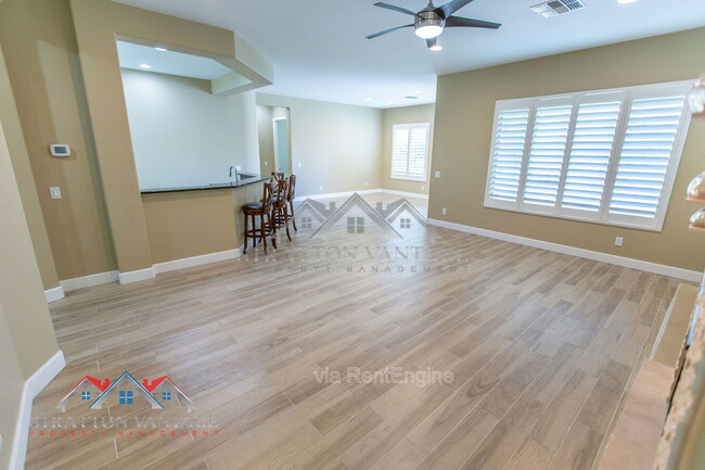 Building Photo - 5908 E Bramble Berry Ln