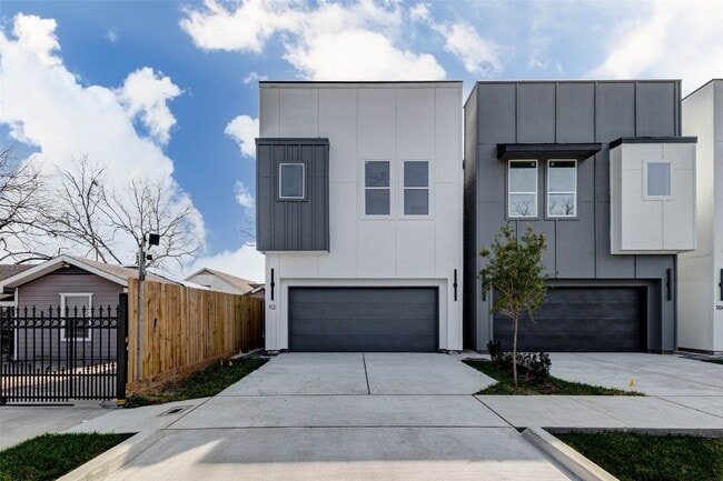 Building Photo - 112 Luetta St