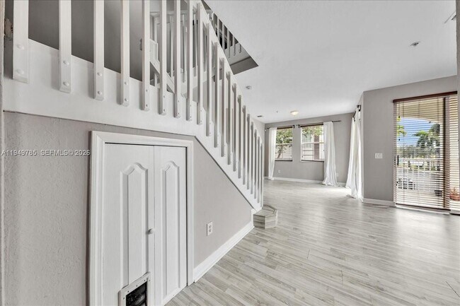 Building Photo - 4341 SW 160th Ave