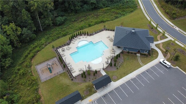 Building Photo - 132 Cedar Ln