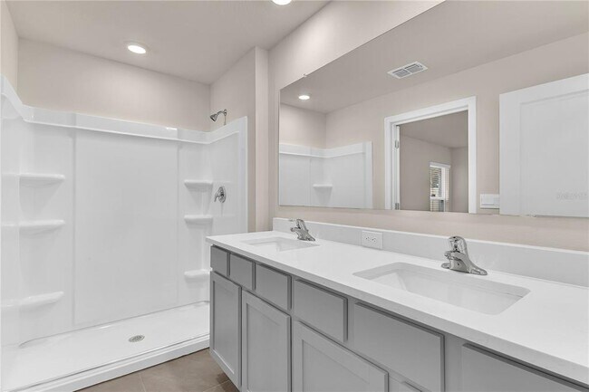 Building Photo - 2872 NE 21st Ct Rd