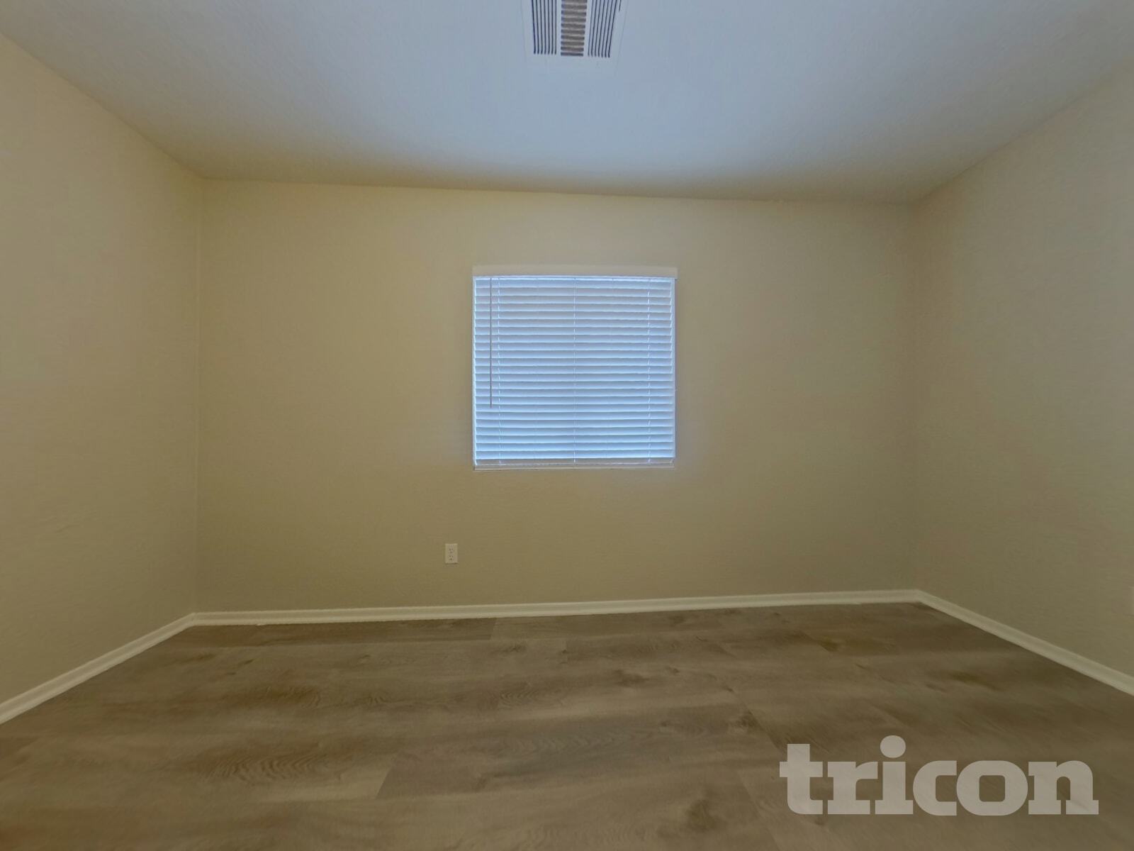 Building Photo - 1368 S 228th Dr