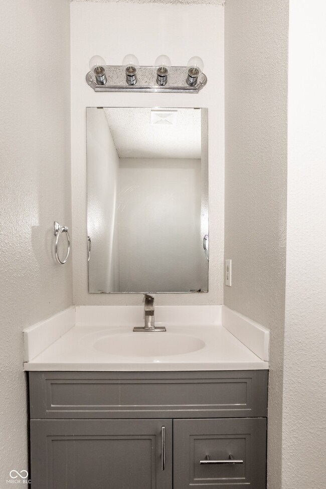 Building Photo - 12703 Courage Crossing