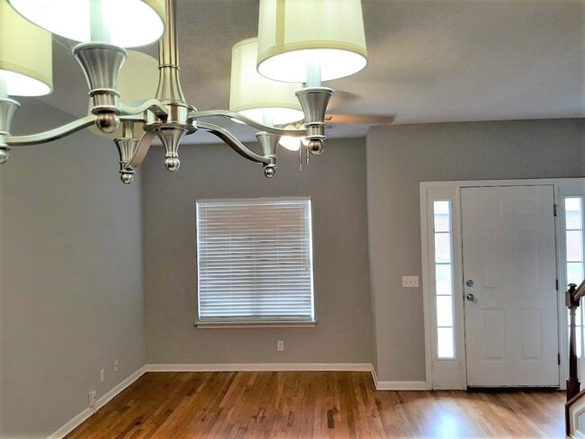Building Photo - 1000 Indian Ridge Cir